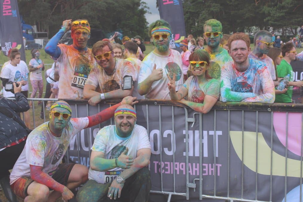 Najszczęśliwsze 5 km z Grupą TENSE – pobiegliśmy w THE COLOR RUN!